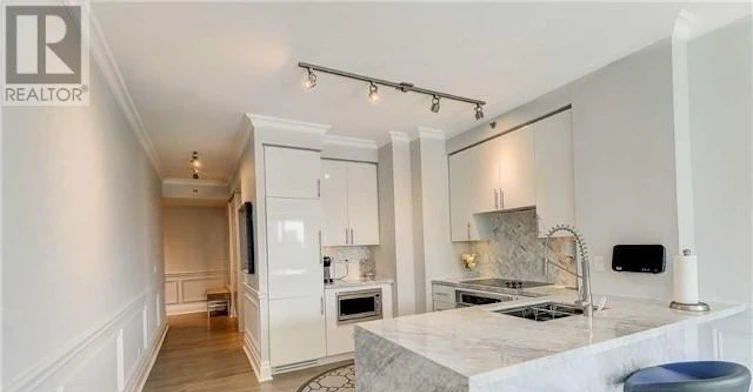 512-156 Portland Street, Toronto, ON, M5V 0G1 - 5