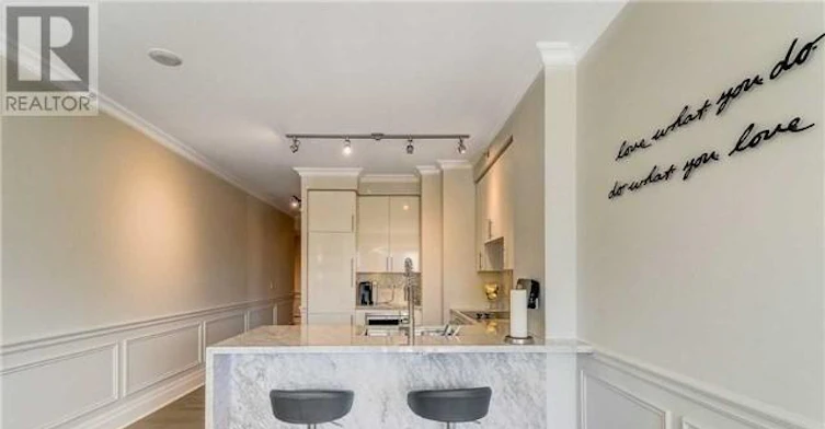 512-156 Portland Street, Toronto, ON, M5V 0G1 - 8