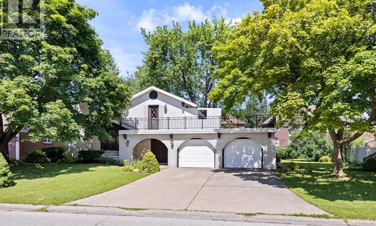 3770 Huntington