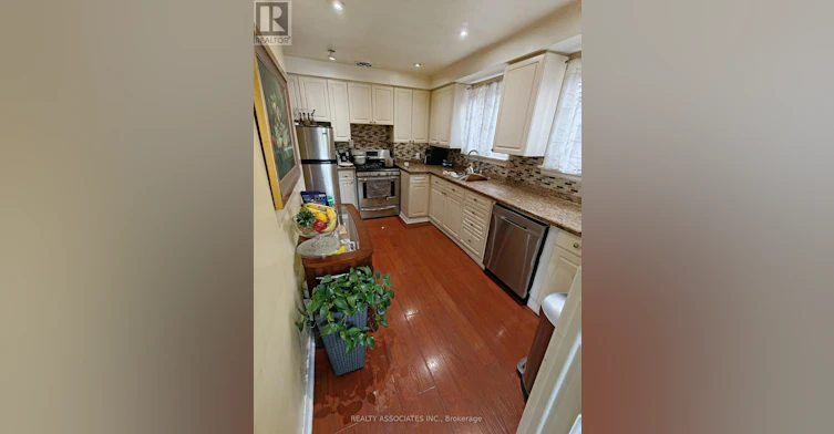 69 Cornerbrook Drive S, Toronto, ON, M3A 1H5 - 4