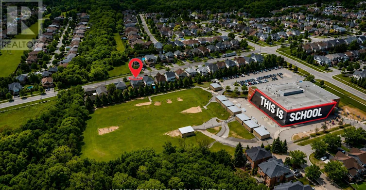 1033 Grandview Street N, Oshawa, ON, L1K 2S8 - 33