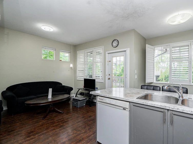 1-14877 58 Avenue, Surrey, BC, V3S 8Y9 - 16