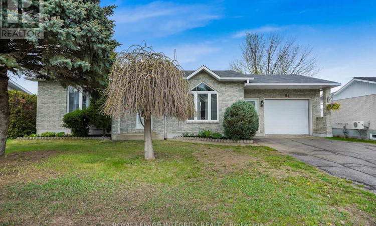 84 Lalande Crescent
