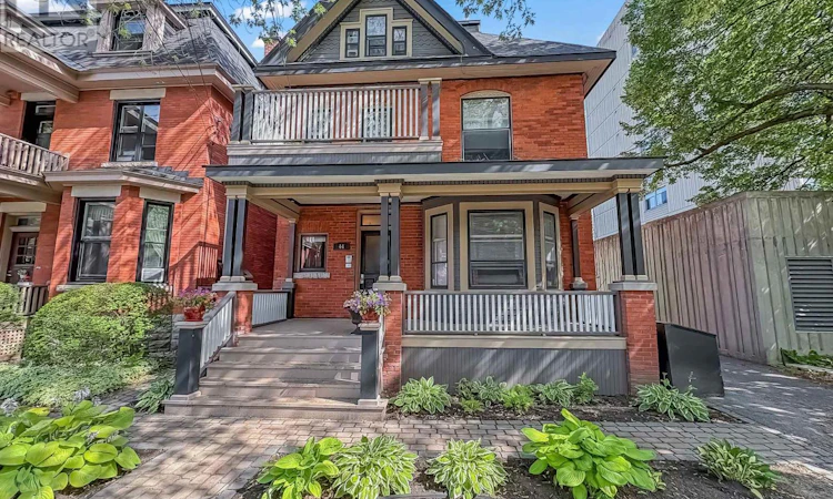 44 Mcleod Street