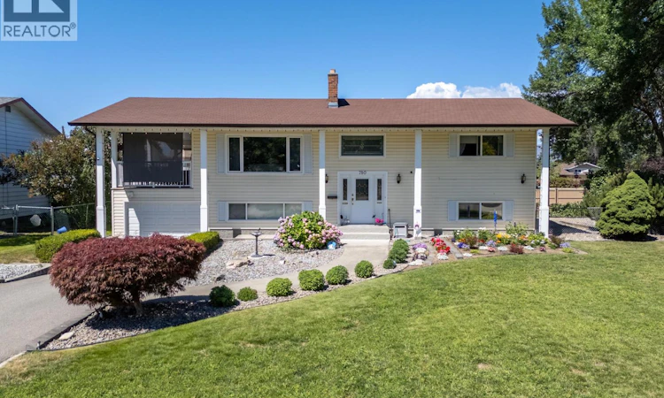 780 Princess Court
