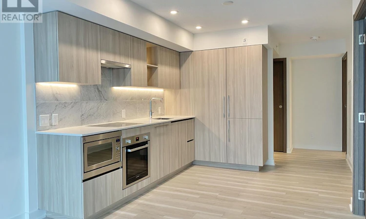 801-17 Bathurst Street
