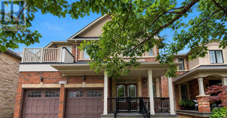 2238 Gladacres Lane, Oakville, ON, L6M 0G3