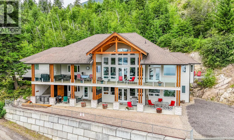 5694 NW Trans Canada Highway