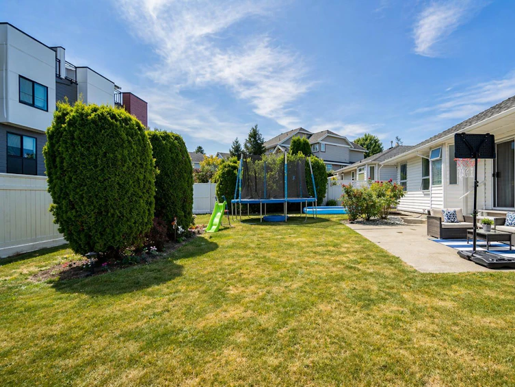 16158 16a Avenue, Surrey, BC, V4A 9J9 - 16