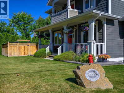3000 22 Street - 4
