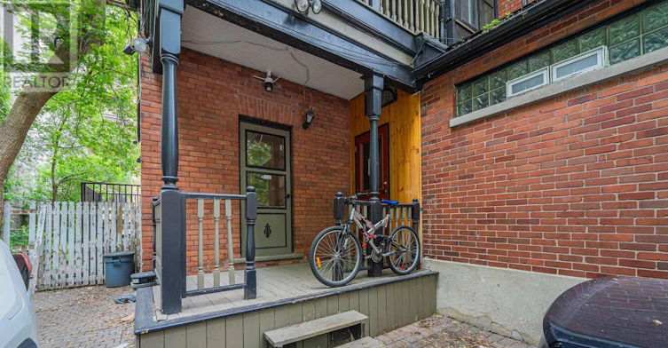 B-220 Lyon Street N, Ottawa, ON, K1R 5V7 - 2