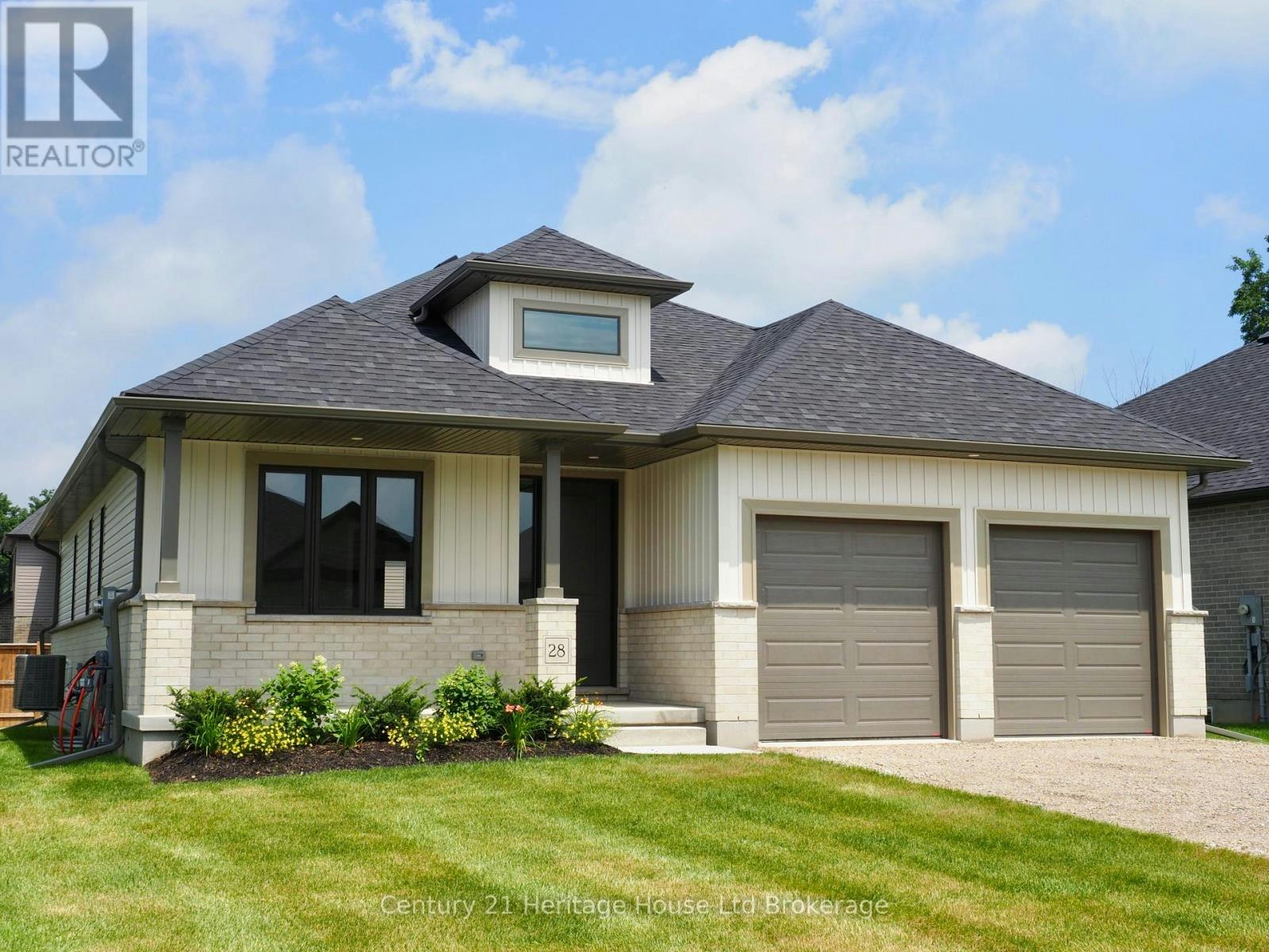 28 Sycamore Drive, Tillsonburg, ON, N4G 5R9