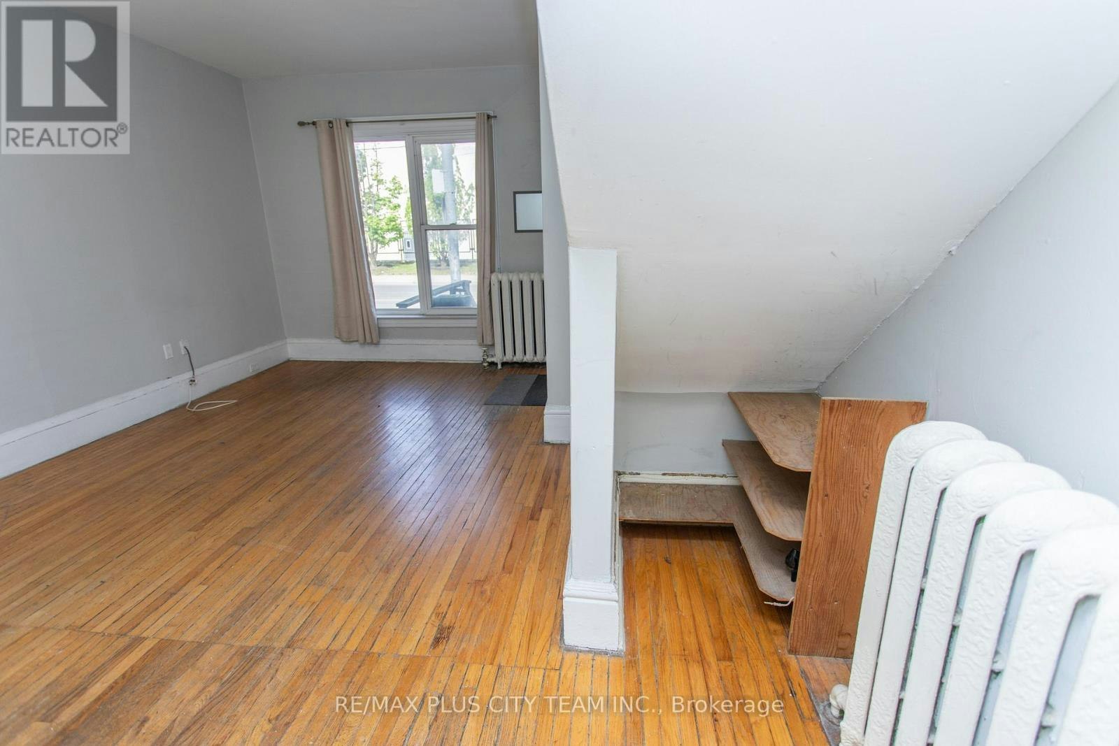 2-682 Bathurst Street, Toronto, ON, M5S 2R3 - 2