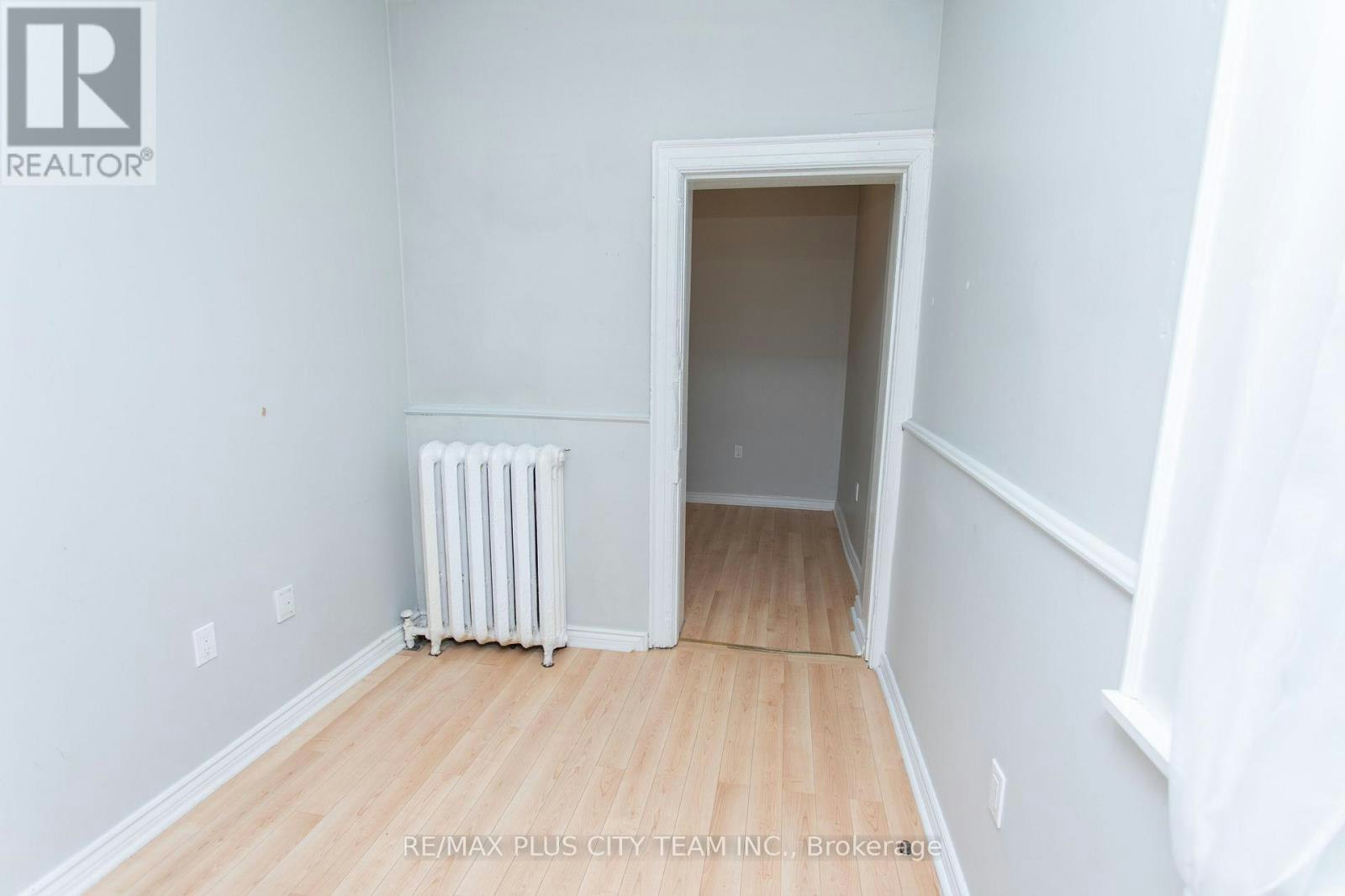 2-682 Bathurst Street, Toronto, ON, M5S 2R3 - 16
