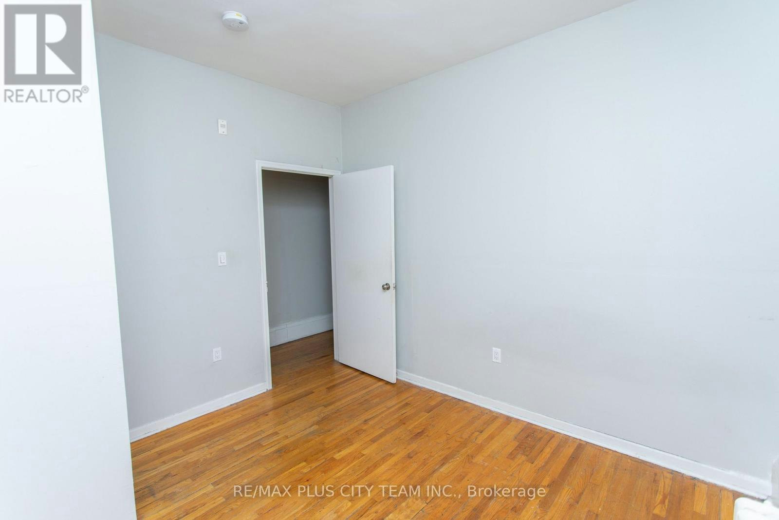 2-682 Bathurst Street, Toronto, ON, M5S 2R3 - 10