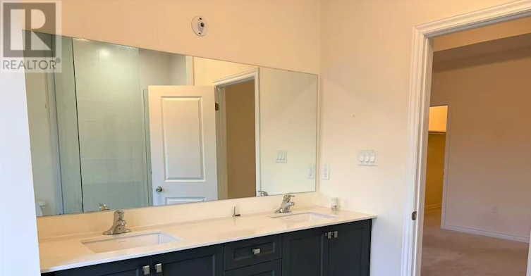 30 Sigford Street, Whitby, ON, L1P 1Y2 - 18