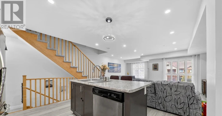 73 Sutcliffe Drive, Whitby, ON, L1R 0R4 - 16