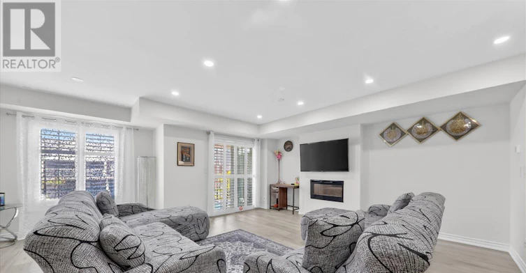 73 Sutcliffe Drive, Whitby, ON, L1R 0R4 - 17