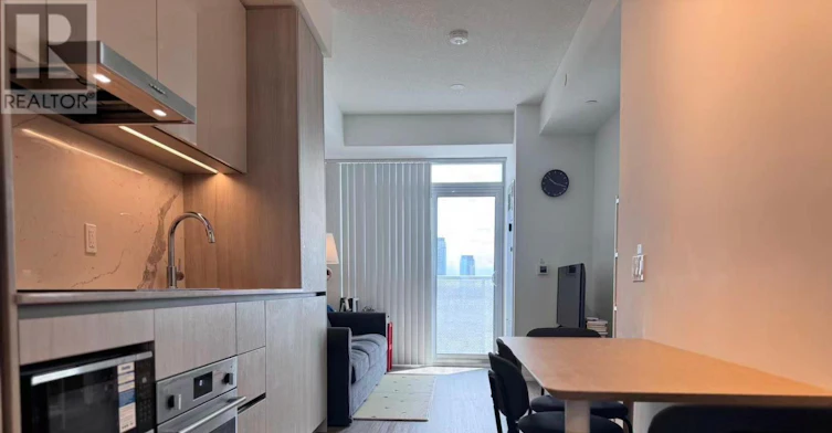 1807-8 Interchange Way, Vaughan, ON, L4K 0R2 - 7