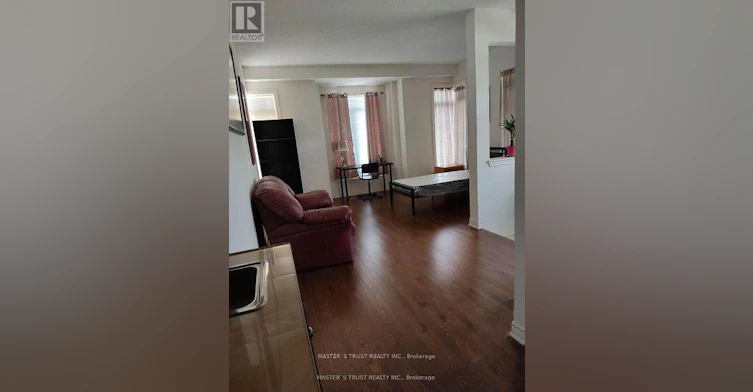 MAIN-25 Brock Avenue, Markham, ON, L6C 0V4