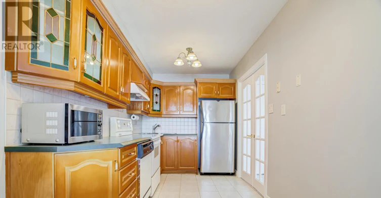 206-250 Scarlett Road, Toronto, ON, M6N 4X5 - 13