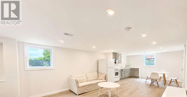 BSMT-808 Tenth Avenue, Hamilton, ON, L8T 2G6 - 7