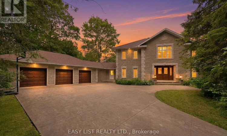 28 Marchbrook Circle