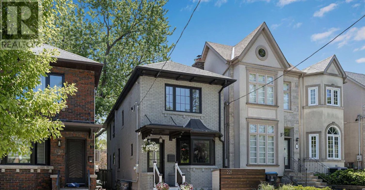 221 Bedford Park Avenue, Toronto, ON, M5M 1J4