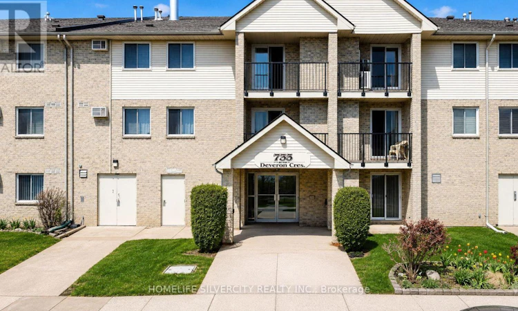 303-733 Deveron Crescent