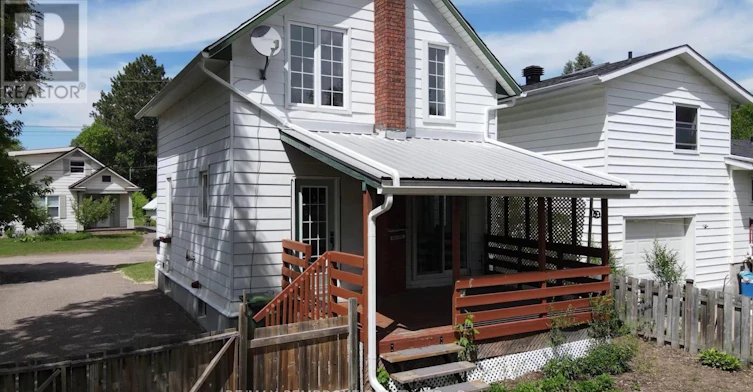 566 Perth Street, Pembroke, ON, K8A 6B6 - 3