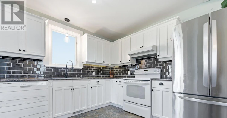 566 Perth Street, Pembroke, ON, K8A 6B6 - 25