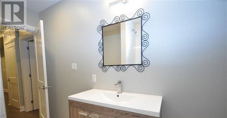2-571 Mcleod Street, Ottawa, ON, K1R 5R2 - 16