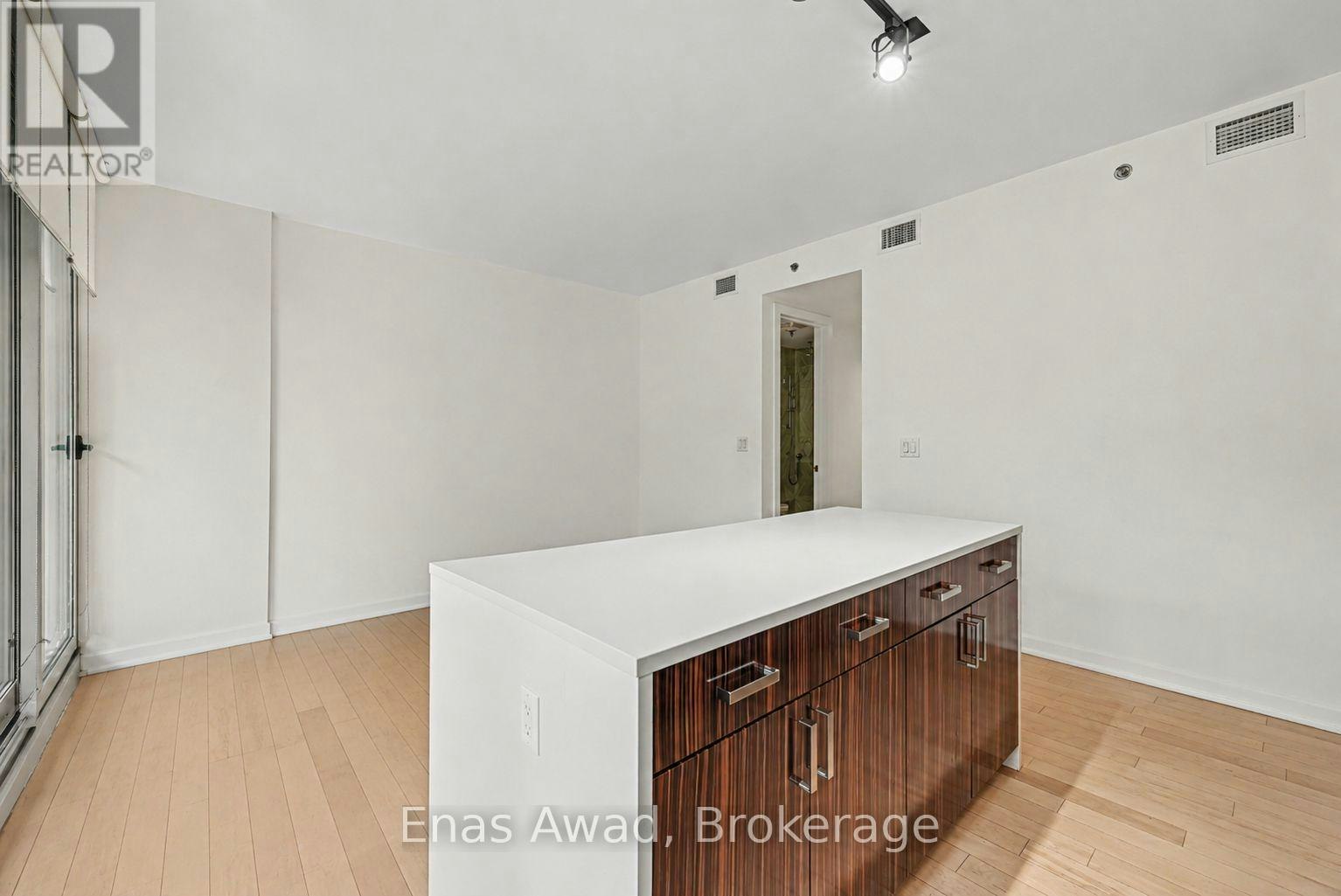204-300 Lisgar Street, Ottawa, ON, K2P 0E2 - 6