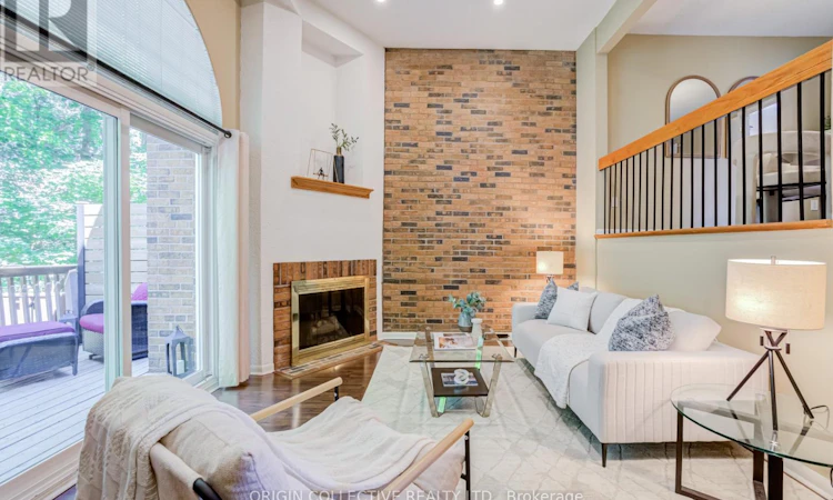 6 Oaken Gate Way
