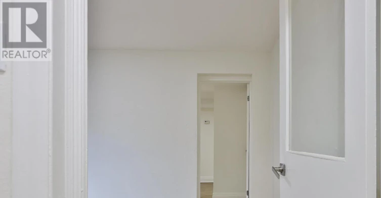 A-2369 Queen Street E, Toronto, ON, M4E 1H2 - 2