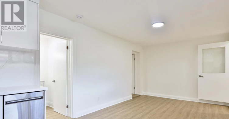 A-2369 Queen Street E, Toronto, ON, M4E 1H2 - 9