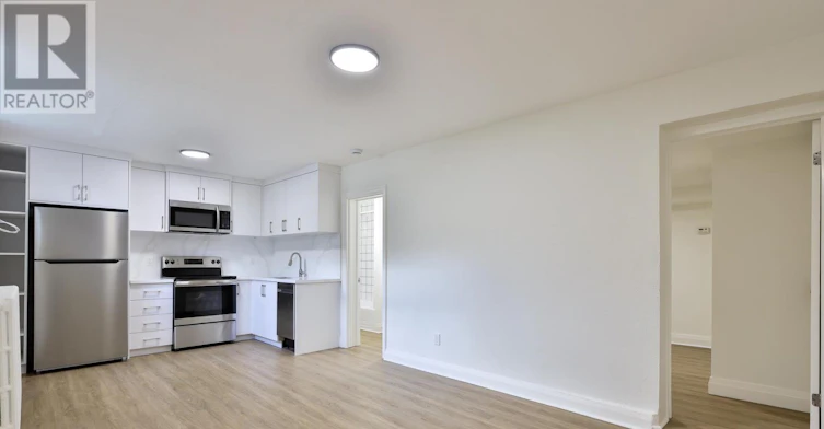 A-2369 Queen Street E, Toronto, ON, M4E 1H2 - 3