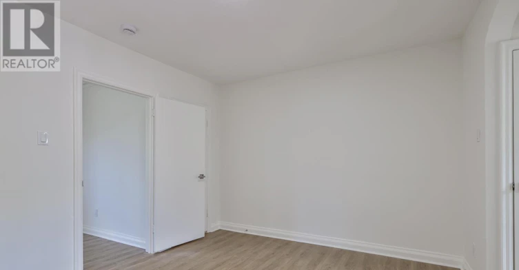 B-2367 1/2 Queen Street, Toronto, ON, M4E 1H2 - 15