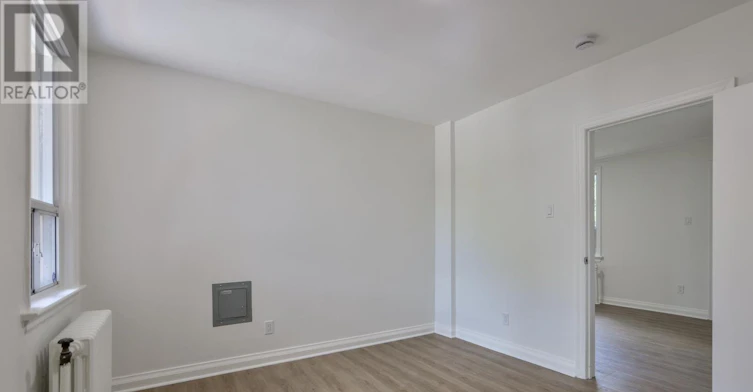 B-2367 1/2 Queen Street, Toronto, ON, M4E 1H2 - 16