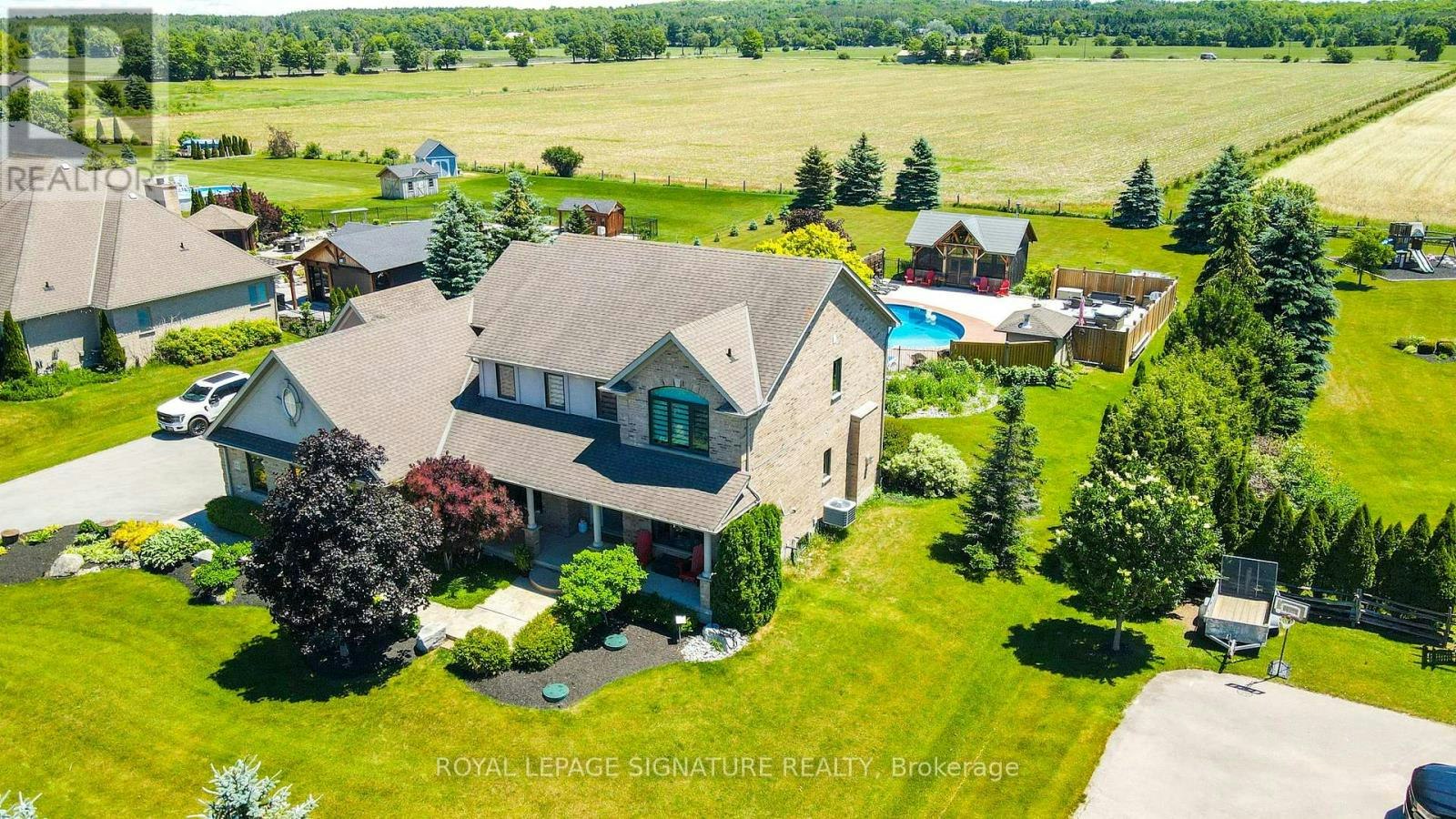 27 Leenders Lane, Erin, ON, N0B 1T0