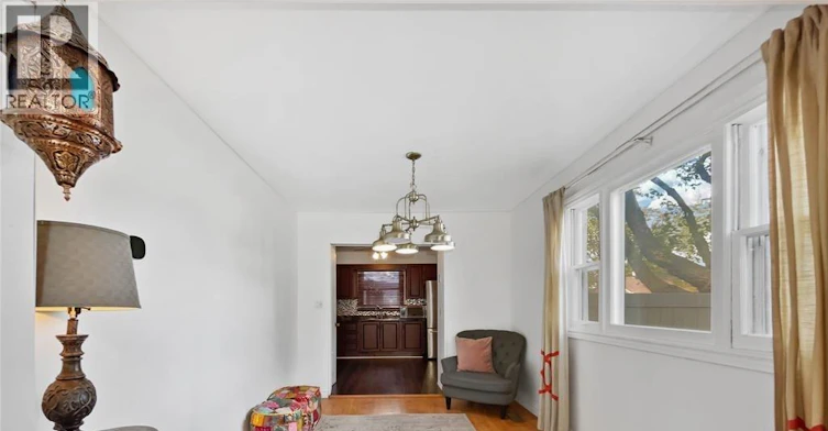 1205 Oak Avenue, Windsor, ON, N8X 2B2 - 3