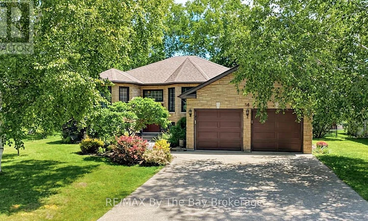 54 Fairway Crescent