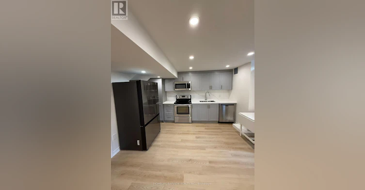 BASEMENT-73 Thornlodge Drive W, Georgina, ON, L4P 0B6