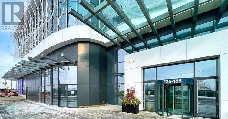 205-195 Commerce Street, Vaughan, ON, L4K 5Z7 - 2