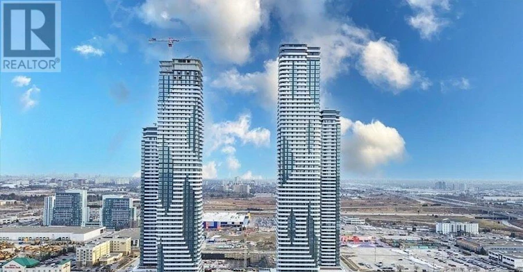 205-195 Commerce Street, Vaughan, ON, L4K 5Z7