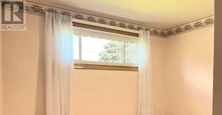 UPPER-16 Nova Drive, Hamilton, ON, L8T 2P3 - 5