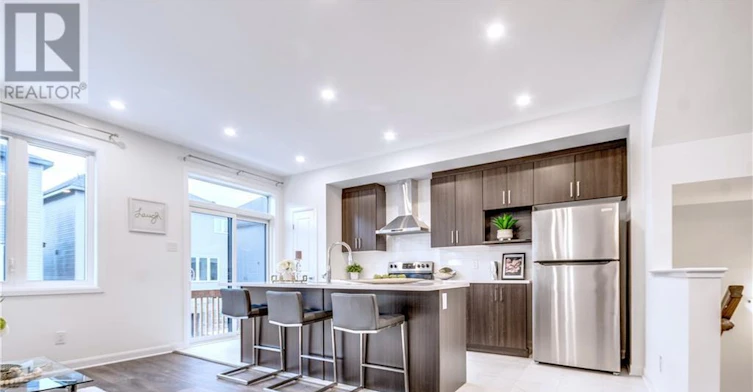247 Clonrush Way, Ottawa, ON, K2T 0P8 - 9