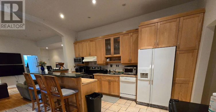 MAIN-61 Madison Avenue, Toronto, ON, M5R 2S3 - 4