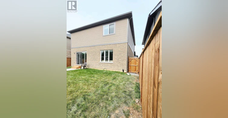 819 Bradford Avenue, Fort Erie, ON, L2A 0H3 - 4