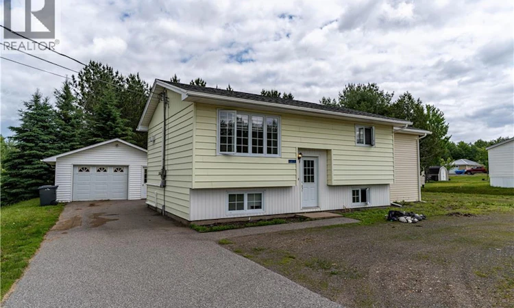 11235 Principale Rue